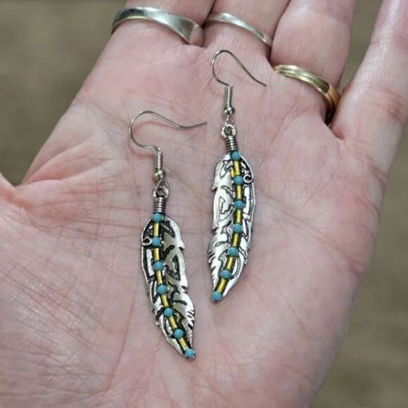 Silver Tone Feather Dangle Earrings - Picture 1 of 1